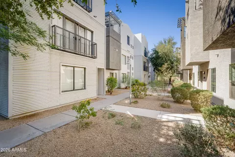 Exterior - 7841 N 21st Ave, Phoenix, AZ 85021 photo 9 of 11