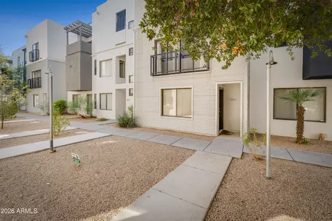 Exterior - 7841 N 21st Ave, Phoenix, AZ 85021 photo 7 of 11