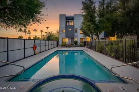 Exterior - 7841 N 21st Ave, Phoenix, AZ 85021 photo 6 of 11