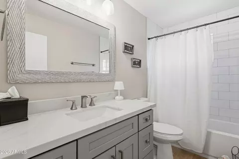 Bath - 6337 E Des Moines St, Mesa, AZ 85205 photo 1 of 1