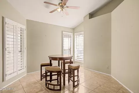 Dining - 406 E Taro Ln, Phoenix, AZ 85024 photo 1 of 2
