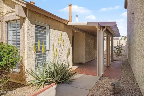 Exterior - 406 E Taro Ln, Phoenix, AZ 85024 photo 4 of 9