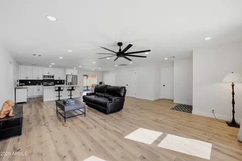 Other - 6607 S Mitchell Dr, Tempe, AZ 85283 photo 5 of 11