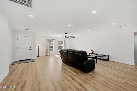 Living - 6607 S Mitchell Dr, Tempe, AZ 85283 photo 1 of 1