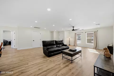 Other - 6607 S Mitchell Dr, Tempe, AZ 85283 photo 3 of 11