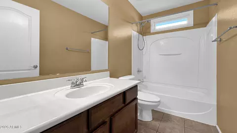Bath - 3856 E Gideon Way, Gilbert, AZ 85296 photo 4 of 4