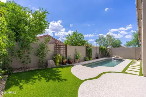 10215 E Hillery Dr, Scottsdale, AZ 85255