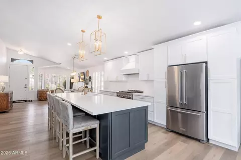 10215 E Hillery Dr, Scottsdale, AZ 85255
