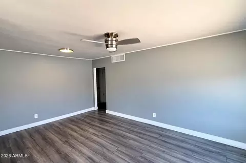 Living - 17 E Townley Ave, Phoenix, AZ 85020 photo 2 of 2