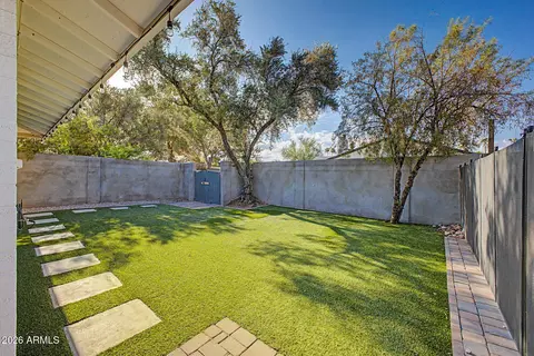 Exterior - 1103 E Watson Dr, Tempe, AZ 85283 photo 2 of 7