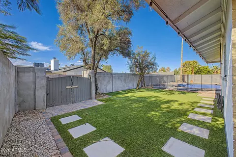 Exterior - 1103 E Watson Dr, Tempe, AZ 85283 photo 4 of 7