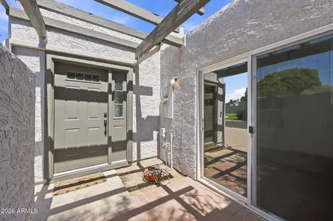 Exterior - 324 E Ambassador Dr, Tempe, AZ 85288 photo 4 of 14