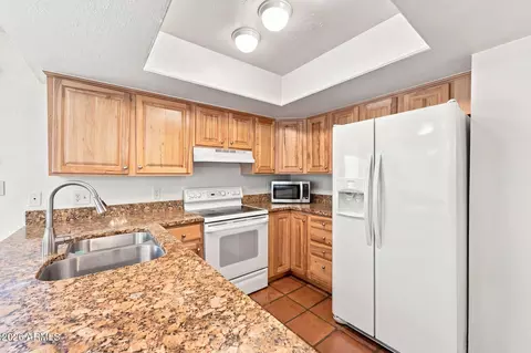 Kitchen - 324 E Ambassador Dr, Tempe, AZ 85288 photo 1 of 6