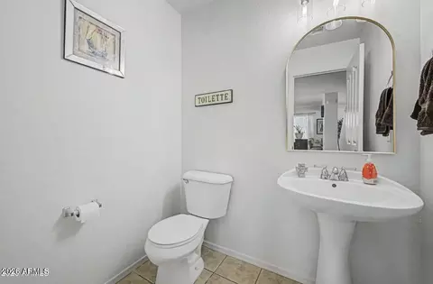 Bath - 1821 E Patrick Ln, Phoenix, AZ 85024 photo 1 of 4
