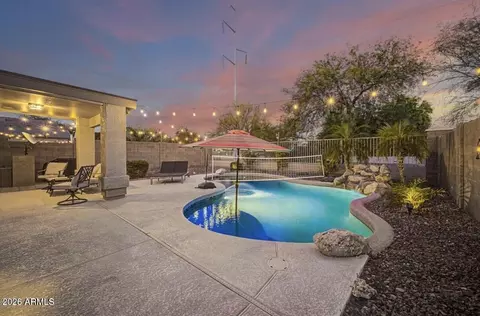 Exterior - 1821 E Patrick Ln, Phoenix, AZ 85024 photo 4 of 5