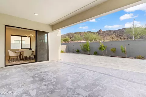 Exterior - 719 E Summerside Rd, Phoenix, AZ 85042 photo 3 of 10
