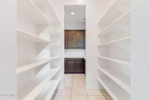 Entry Way - 719 E Summerside Rd, Phoenix, AZ 85042 photo 2 of 3