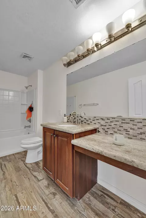 Bath - 3514 E Gary Way, Gilbert, AZ 85234 photo 7 of 8