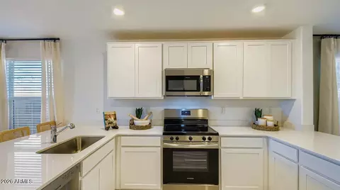Kitchen - 1861 W Ramona Ave, Apache Junction, AZ 85120 photo 1 of 2