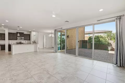 Living - 3713 E Leslie Dr, Gilbert, AZ 85296 photo 1 of 2