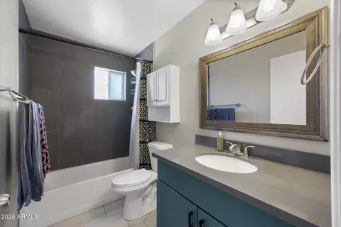 Bath - 1835 W Behrend Dr, Phoenix, AZ 85027 photo 1 of 1