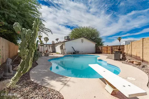 Exterior - 161 W 15th Ave, Apache Junction, AZ 85120 photo 1 of 5