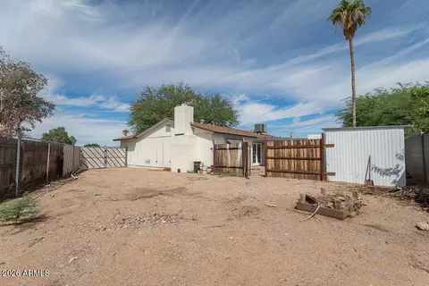 Exterior - 161 W 15th Ave, Apache Junction, AZ 85120 photo 3 of 5