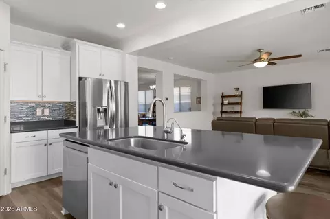 Kitchen - 3341 N Arco --, Mesa, AZ 85213 photo 4 of 4