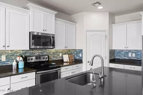Kitchen - 3341 N Arco --, Mesa, AZ 85213 photo 3 of 4