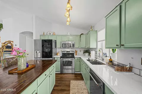 Kitchen - 3210 E Kristal Way, Phoenix, AZ 85050 photo 2 of 4