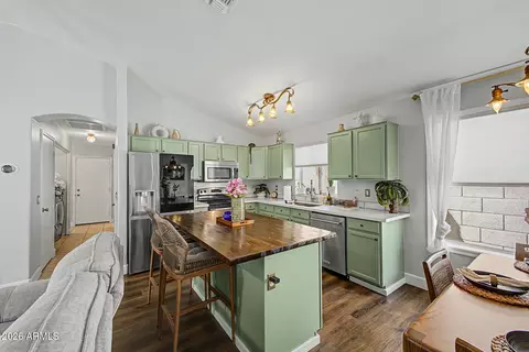 Kitchen - 3210 E Kristal Way, Phoenix, AZ 85050 photo 4 of 4