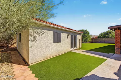 Exterior - 536 E Hope Cir, Mesa, AZ 85203 photo 6 of 8