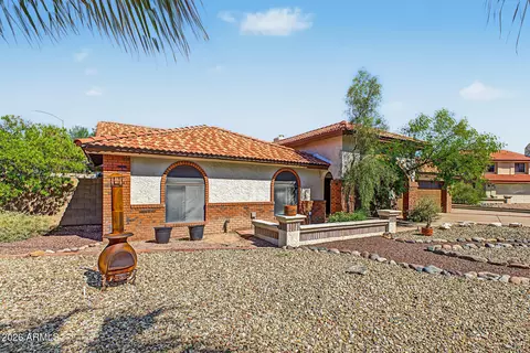 Exterior - 536 E Hope Cir, Mesa, AZ 85203 photo 2 of 8