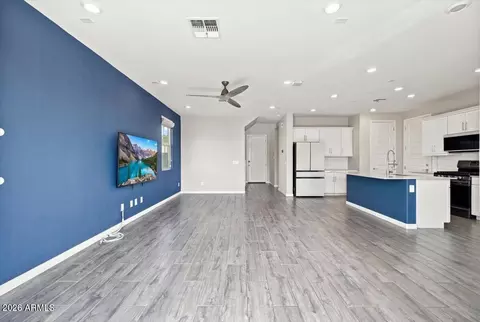 Living - 924 E Anderson Ave, Phoenix, AZ 85022 photo 4 of 6