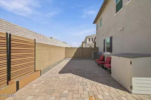 Exterior - 924 E Anderson Ave, Phoenix, AZ 85022 photo 12 of 17