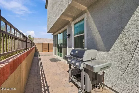 Exterior - 924 E Anderson Ave, Phoenix, AZ 85022 photo 10 of 17