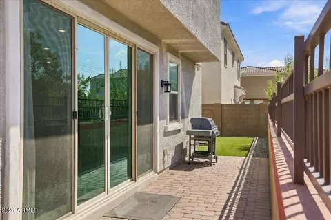 Exterior - 924 E Anderson Ave, Phoenix, AZ 85022 photo 14 of 17