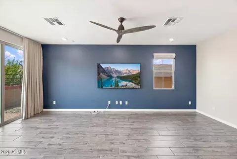 Living - 924 E Anderson Ave, Phoenix, AZ 85022 photo 5 of 6