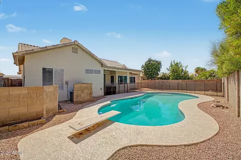 Exterior - 3334 E Utopia Rd, Phoenix, AZ 85050 photo 5 of 6