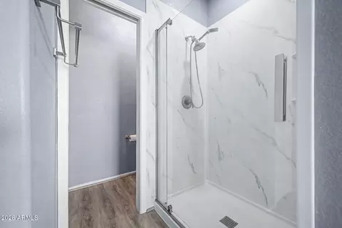 Bath - 3334 E Utopia Rd, Phoenix, AZ 85050 photo 3 of 5