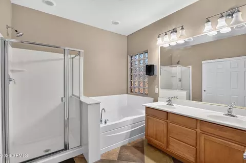 Bath - 10839 E Sonrisa Ave, Mesa, AZ 85212 photo 2 of 3