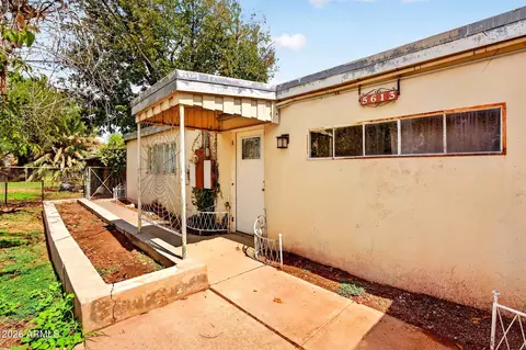 Exterior - 5613 S 27th Pl, Phoenix, AZ 85040 photo 5 of 29