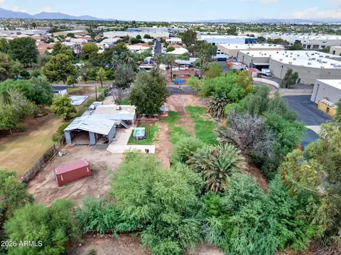 View/Area - 5613 S 27th Pl, Phoenix, AZ 85040 photo 3 of 17