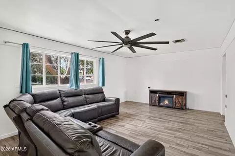 Living - 5613 S 27th Pl, Phoenix, AZ 85040 photo 2 of 2