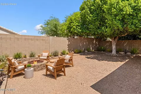 Exterior - 2120 E Donald Dr, Phoenix, AZ 85024 photo 2 of 6
