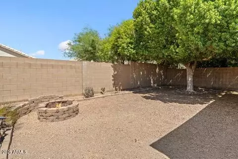 Exterior - 2120 E Donald Dr, Phoenix, AZ 85024 photo 3 of 6