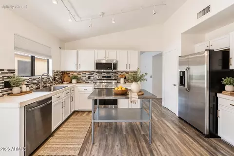 Kitchen - 2120 E Donald Dr, Phoenix, AZ 85024 photo 2 of 4