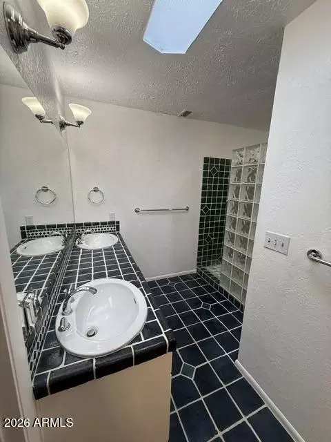 Bath - Undisclosed, Phoenix, AZ 85018 photo 2 of 12