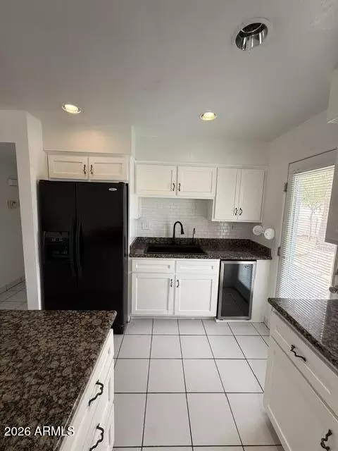 Kitchen - Undisclosed, Phoenix, AZ 85018 photo 5 of 10