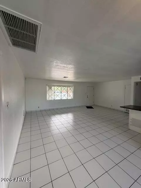 Living - Undisclosed, Phoenix, AZ 85018 photo 1 of 6